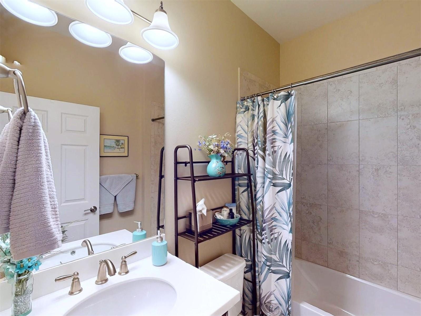 Image 45 of 98 For 2444 Daisy Drive