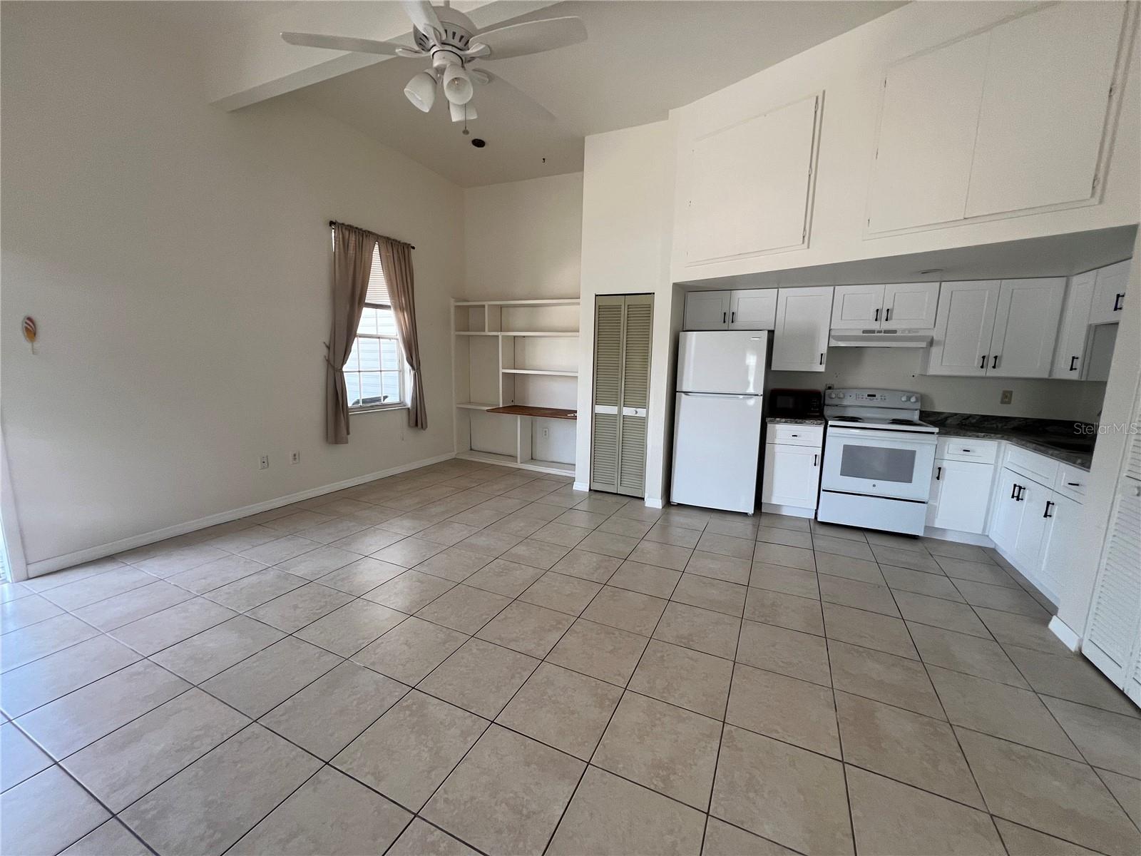 Image 3 of 9 For 215 Goldstein Street
