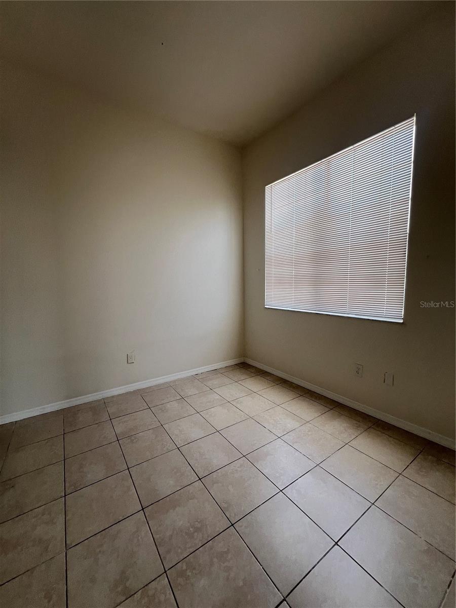 Image 6 of 9 For 215 Goldstein Street