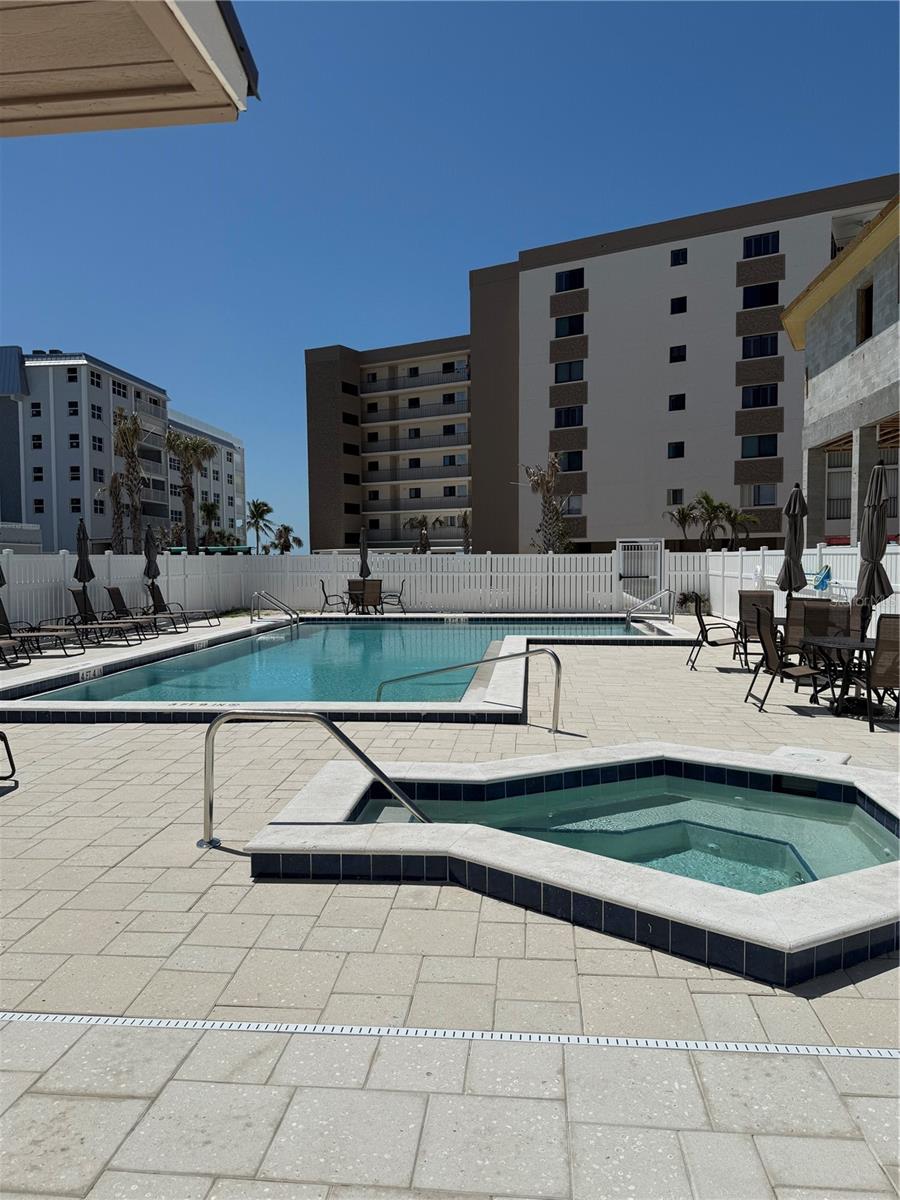 Image 34 of 43 For 2532 Estero Boulevard 607