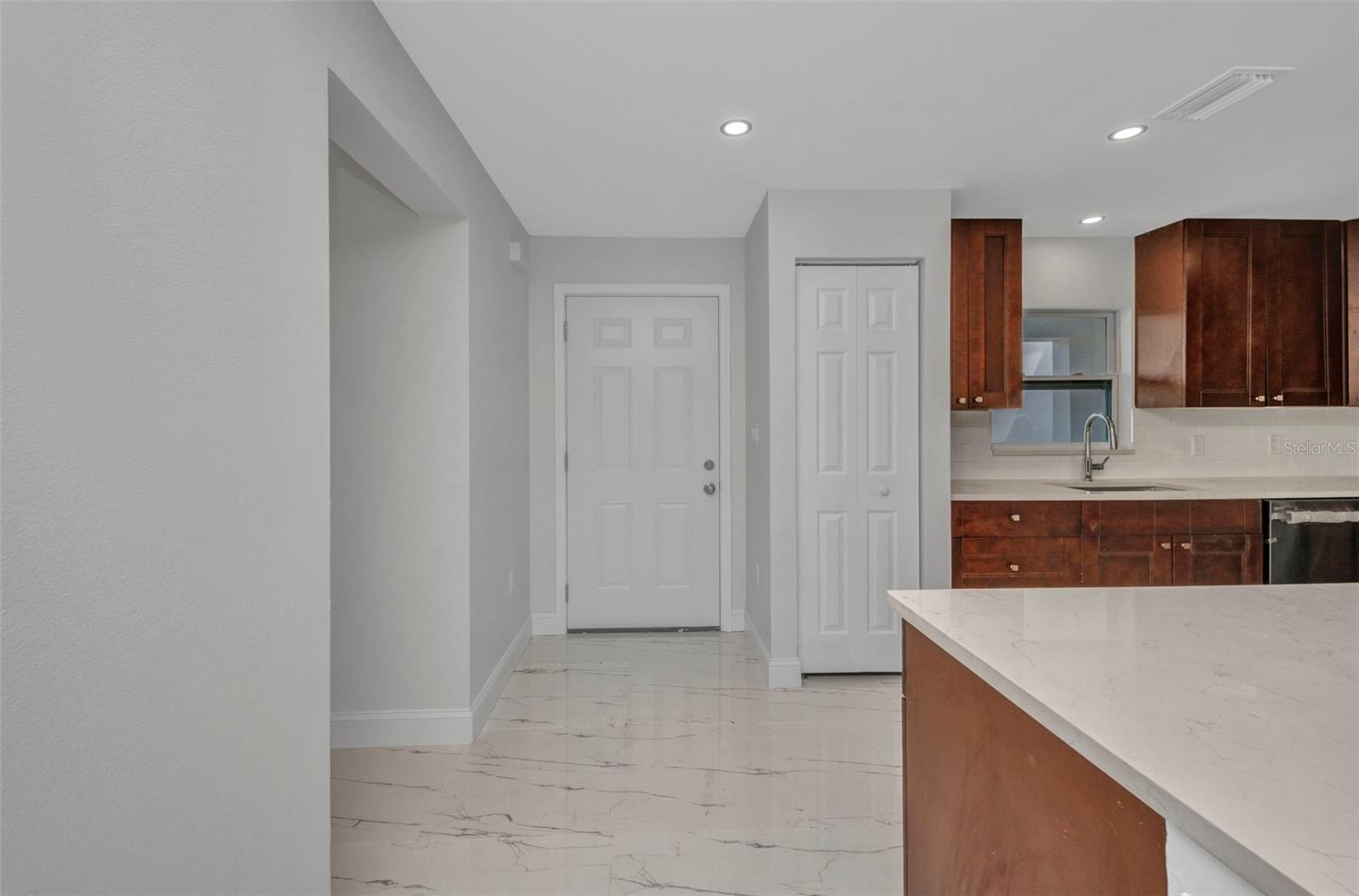 Image 11 of 36 For 5430 Plainfield Terrace