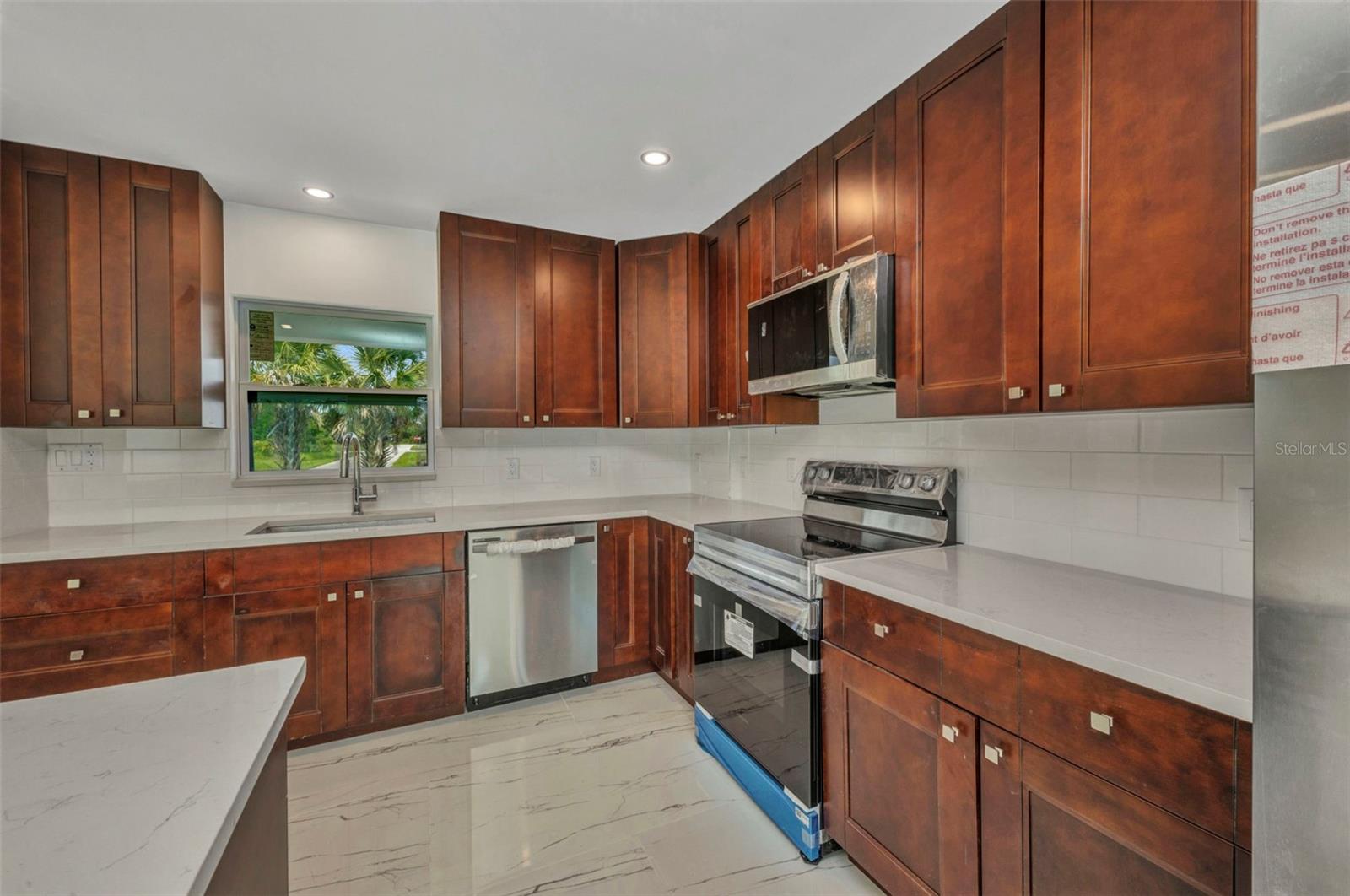 Image 14 of 36 For 5430 Plainfield Terrace