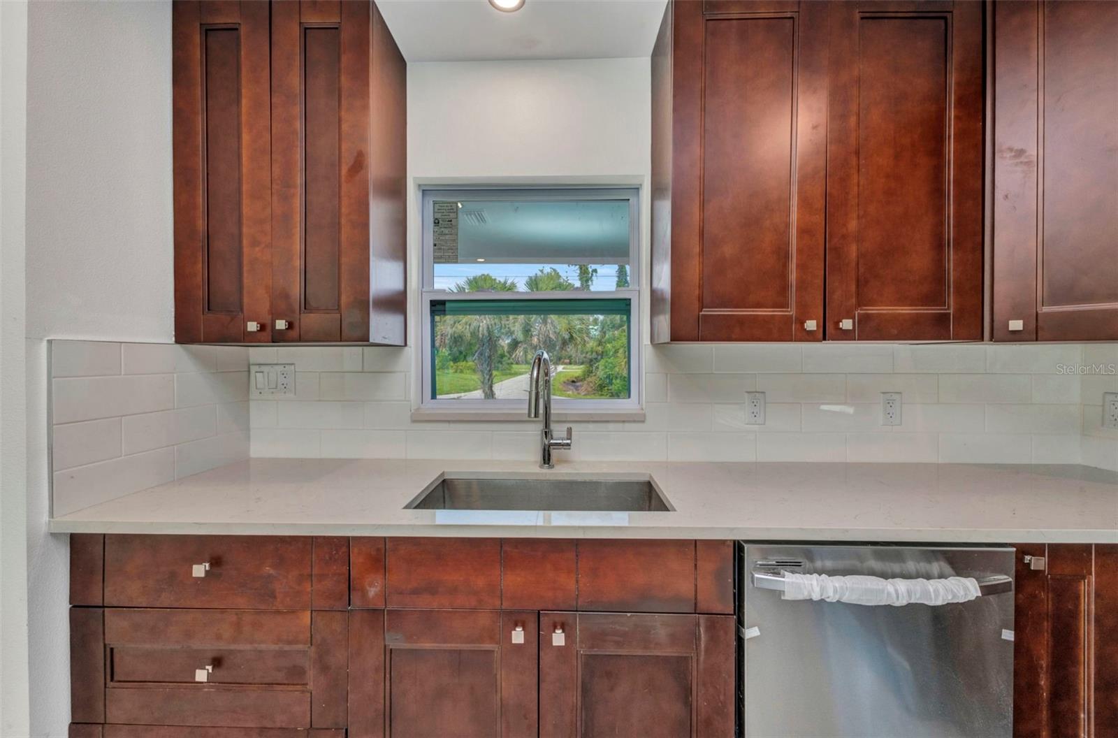 Image 15 of 36 For 5430 Plainfield Terrace