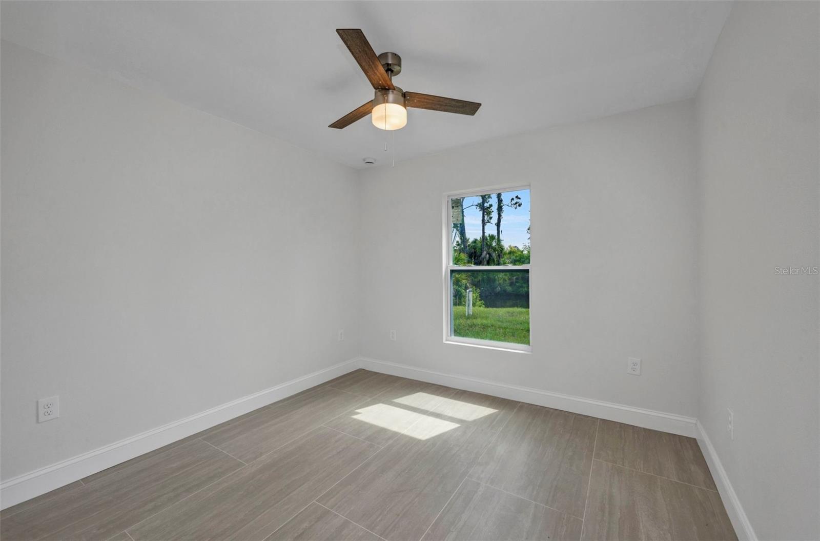 Image 23 of 36 For 5430 Plainfield Terrace