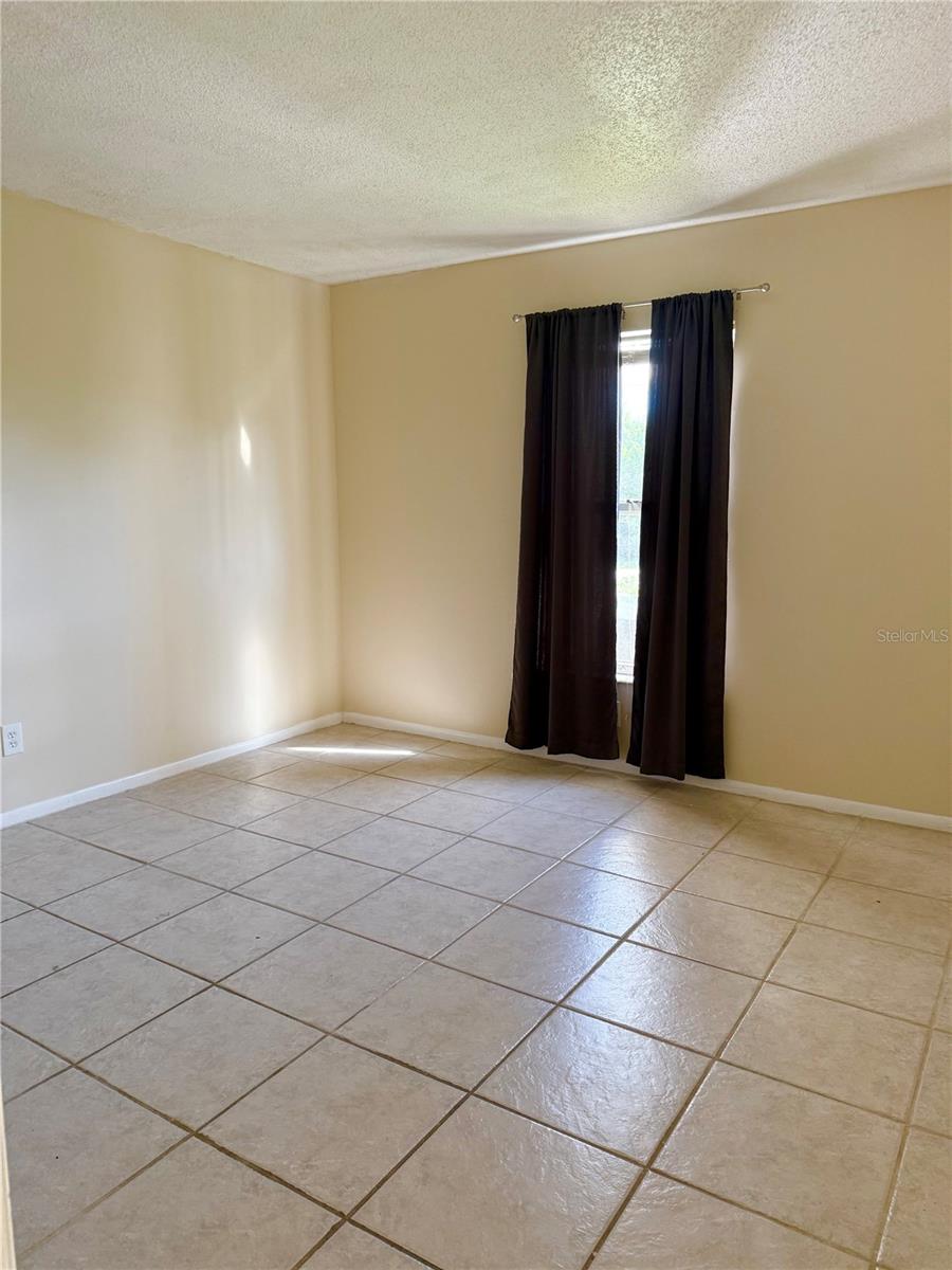Image 4 of 9 For 11216 Pendleton Avenue B