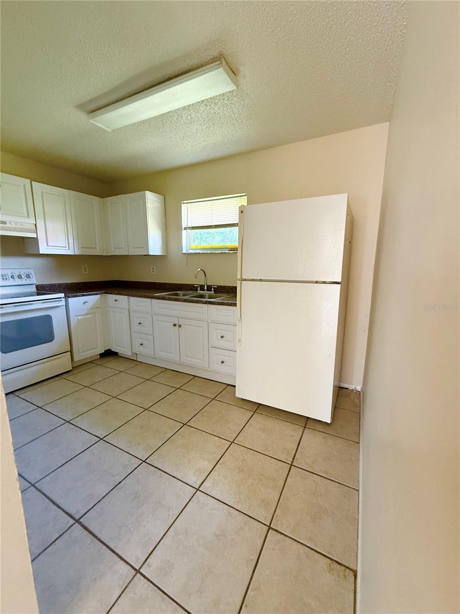 Image 5 of 9 For 11216 Pendleton Avenue B