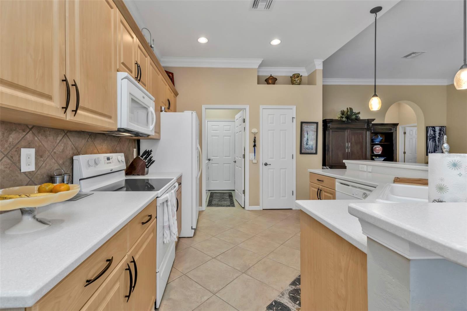 Image 13 of 63 For 13298 Scrub Jay Court