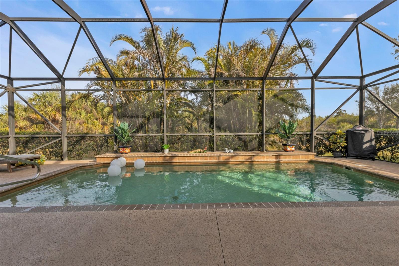 Image 2 of 63 For 13298 Scrub Jay Court