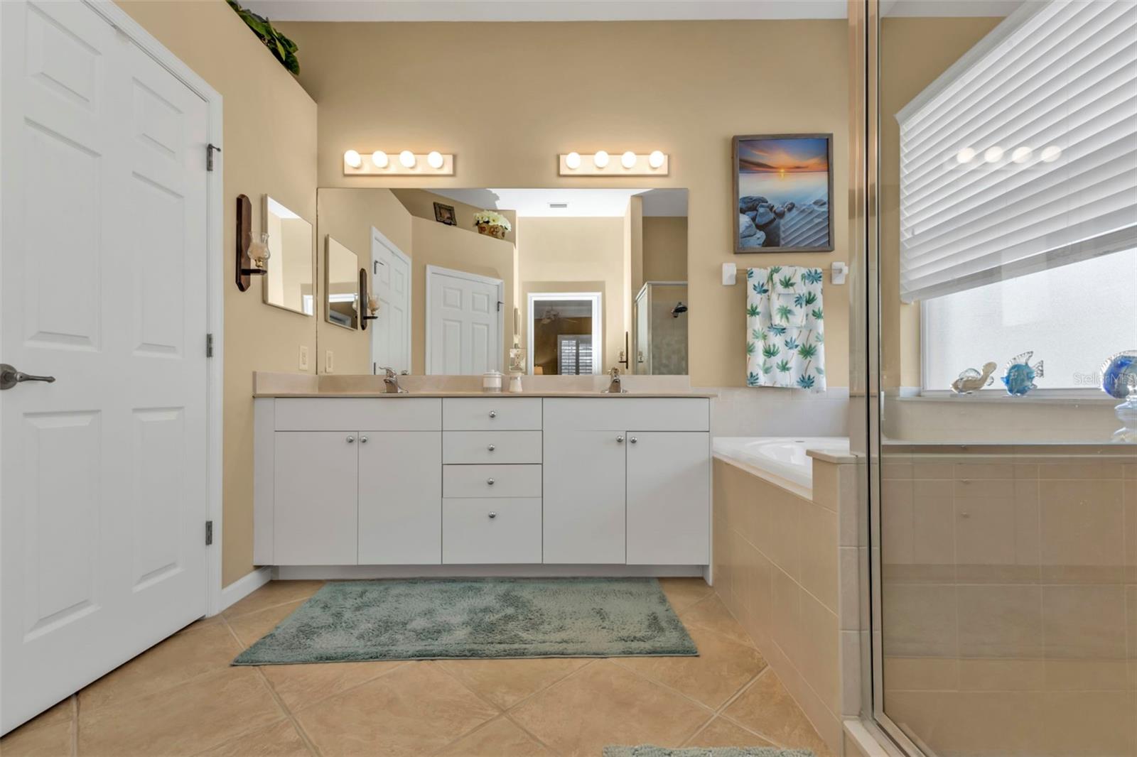 Image 21 of 63 For 13298 Scrub Jay Court