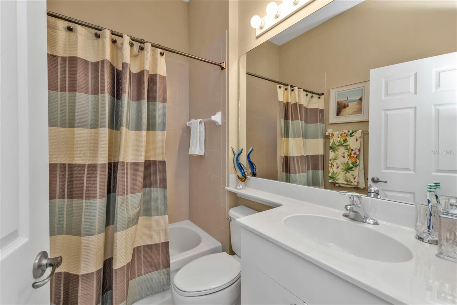 Image 27 of 63 For 13298 Scrub Jay Court