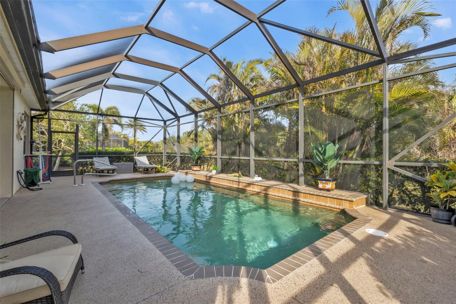 Image 33 of 63 For 13298 Scrub Jay Court