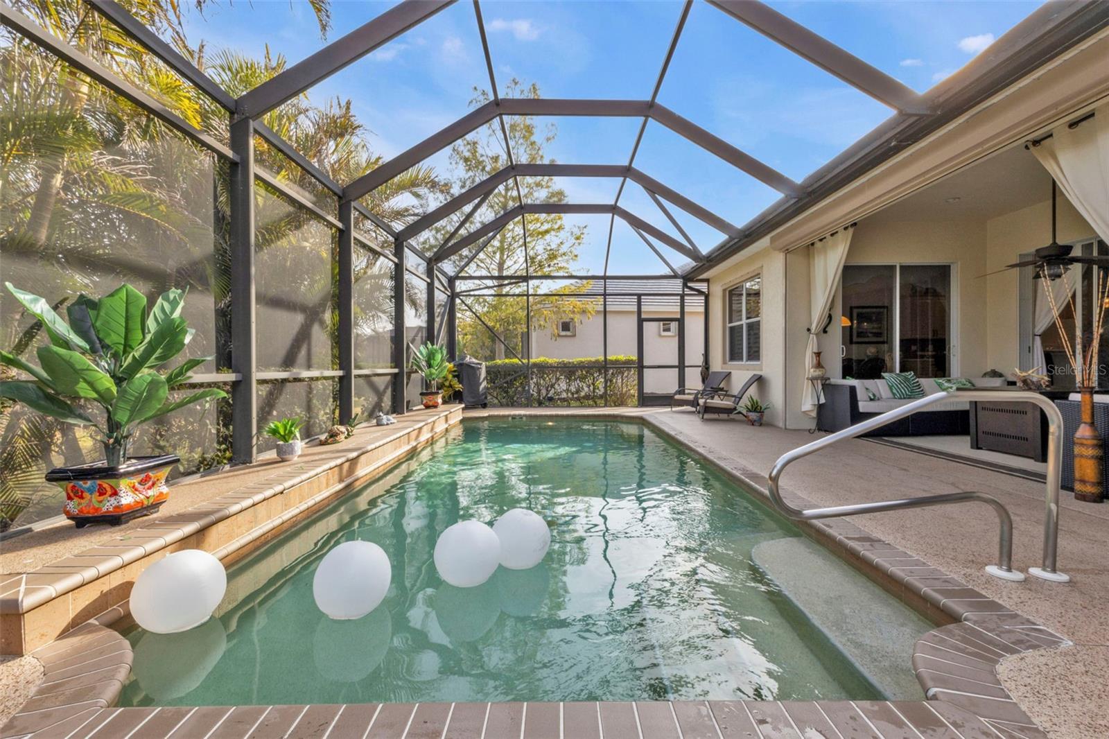 Image 35 of 63 For 13298 Scrub Jay Court