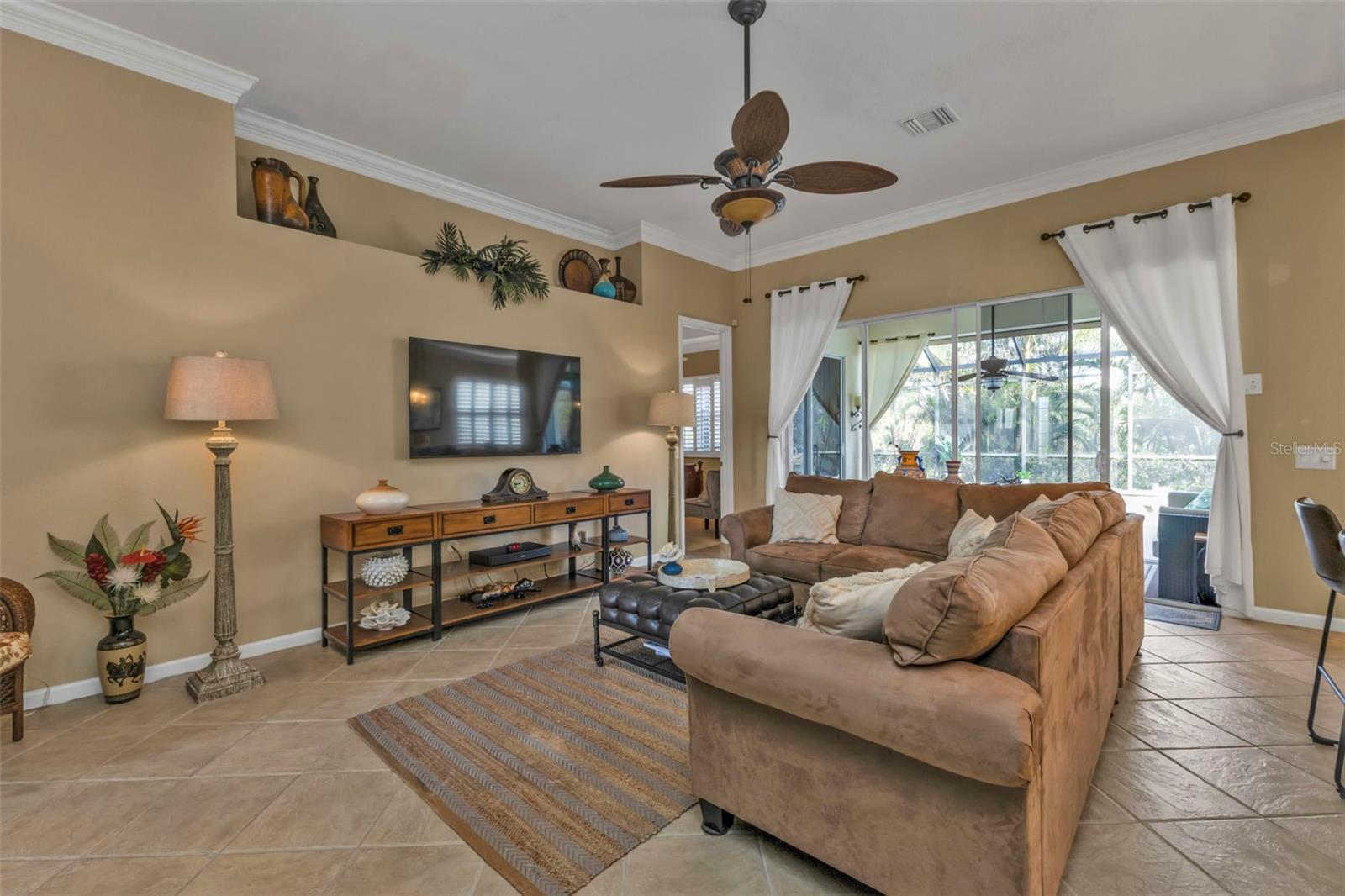 Image 5 of 63 For 13298 Scrub Jay Court