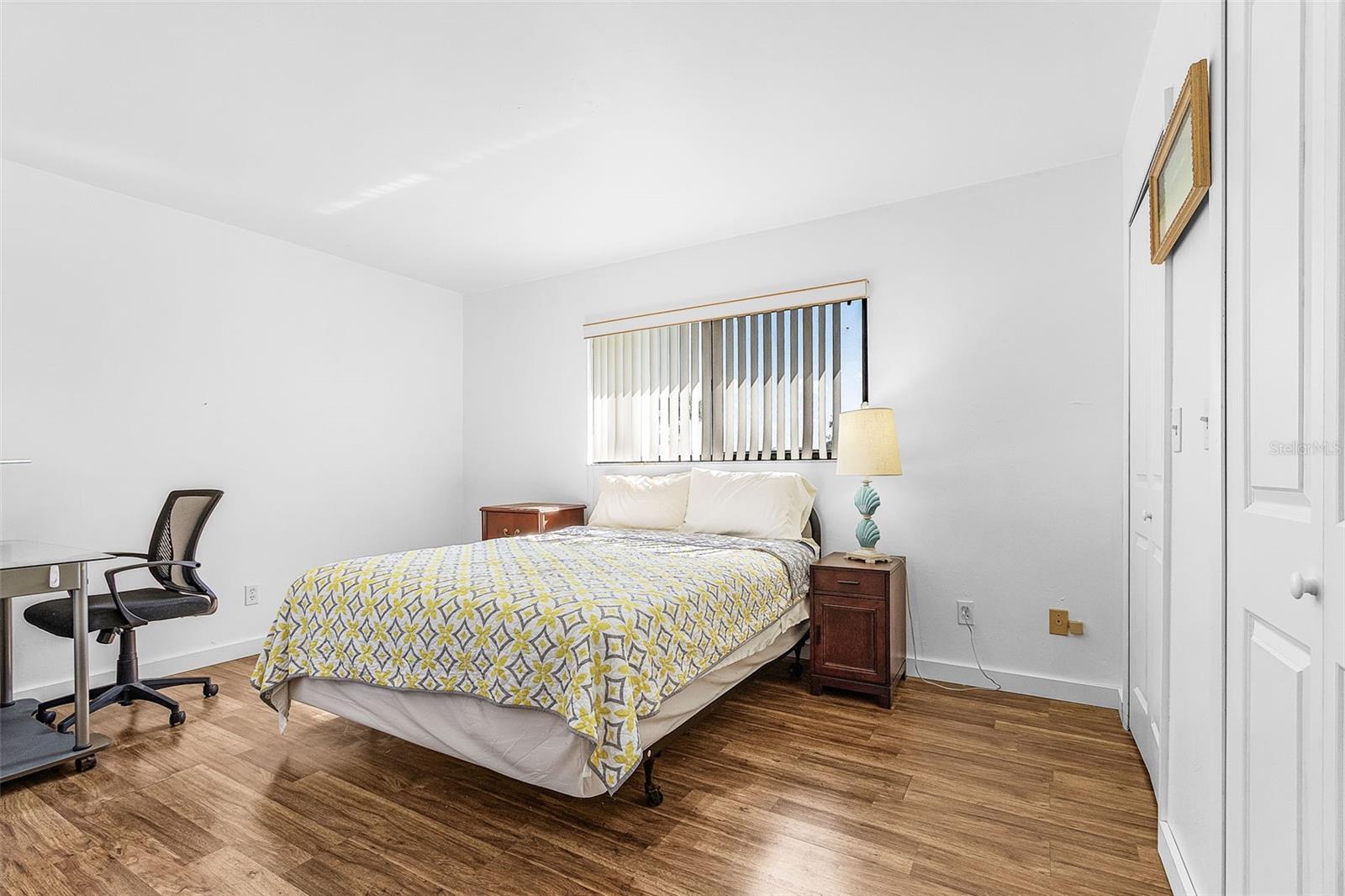 Image 17 of 30 For 4903 Vincennes Street 116