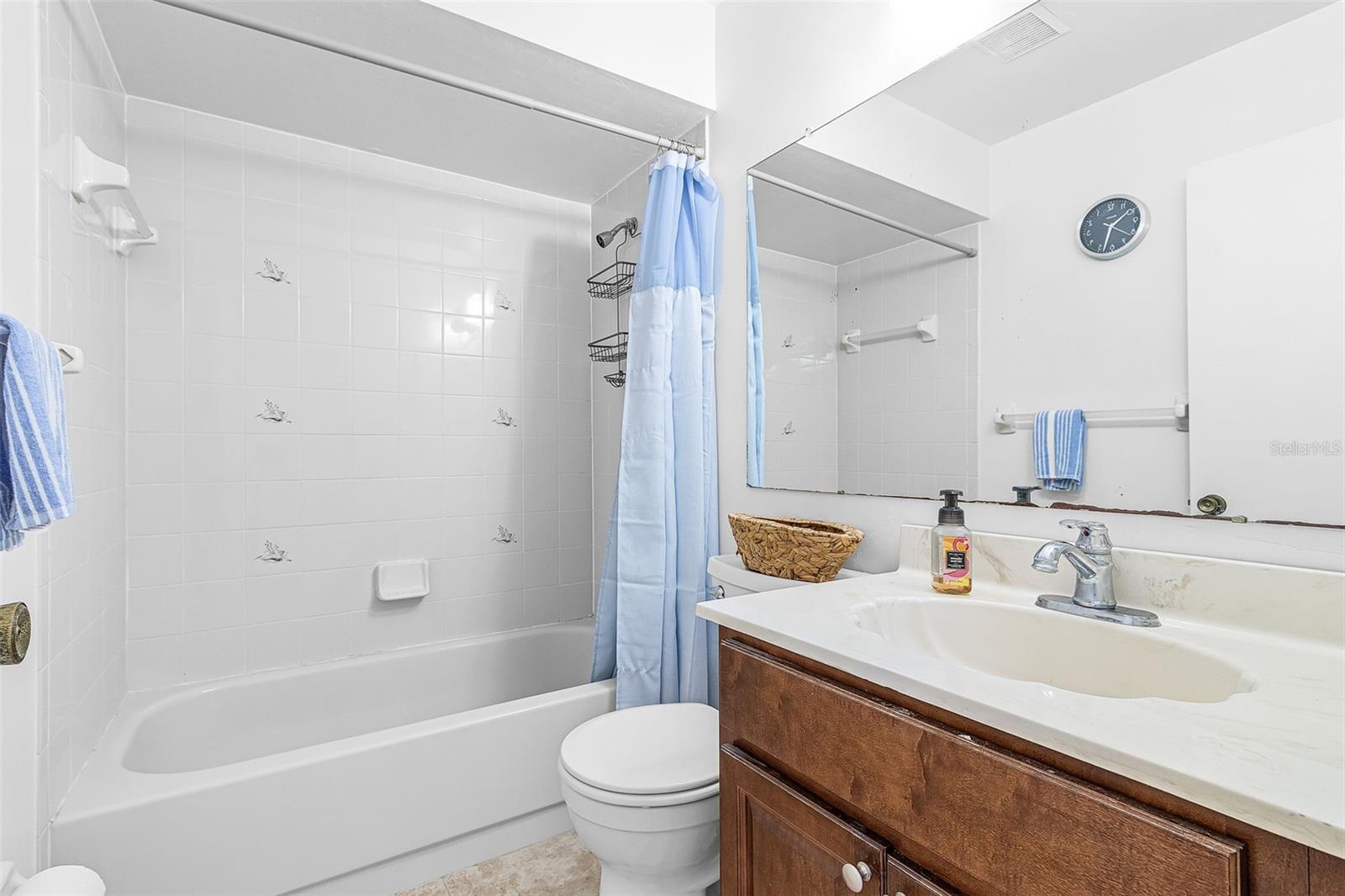 Image 23 of 30 For 4903 Vincennes Street 116