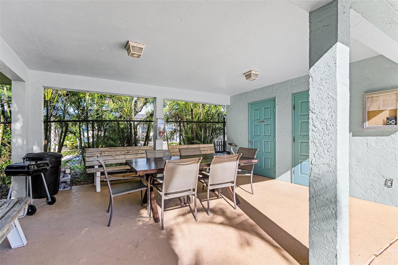 Image 26 of 30 For 4903 Vincennes Street 116