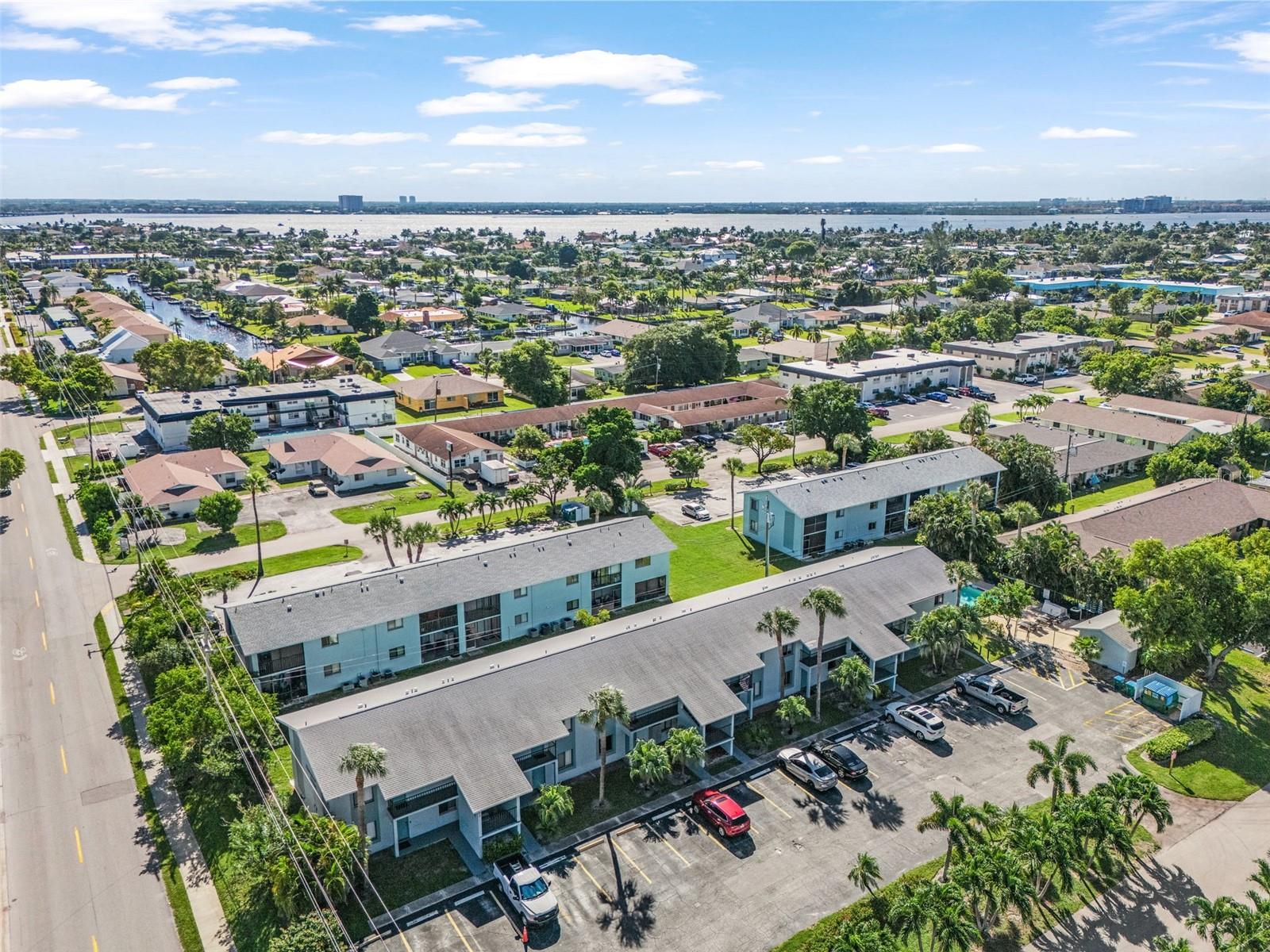 Image 27 of 30 For 4903 Vincennes Street 116