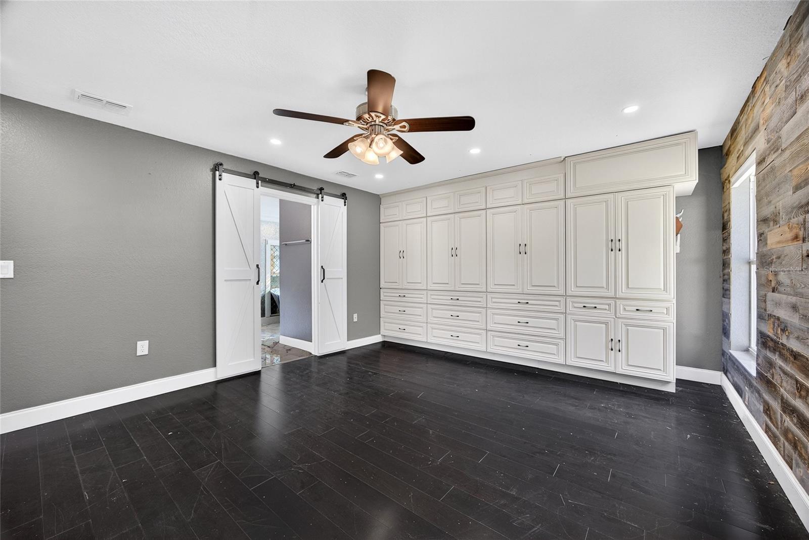 Image 14 of 34 For 5637 Rhapsody Avenue