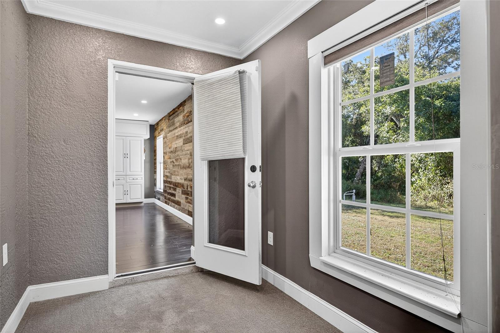 Image 17 of 34 For 5637 Rhapsody Avenue