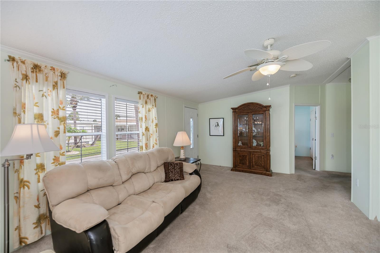 Image 13 of 50 For 2100 Kings Highway 144