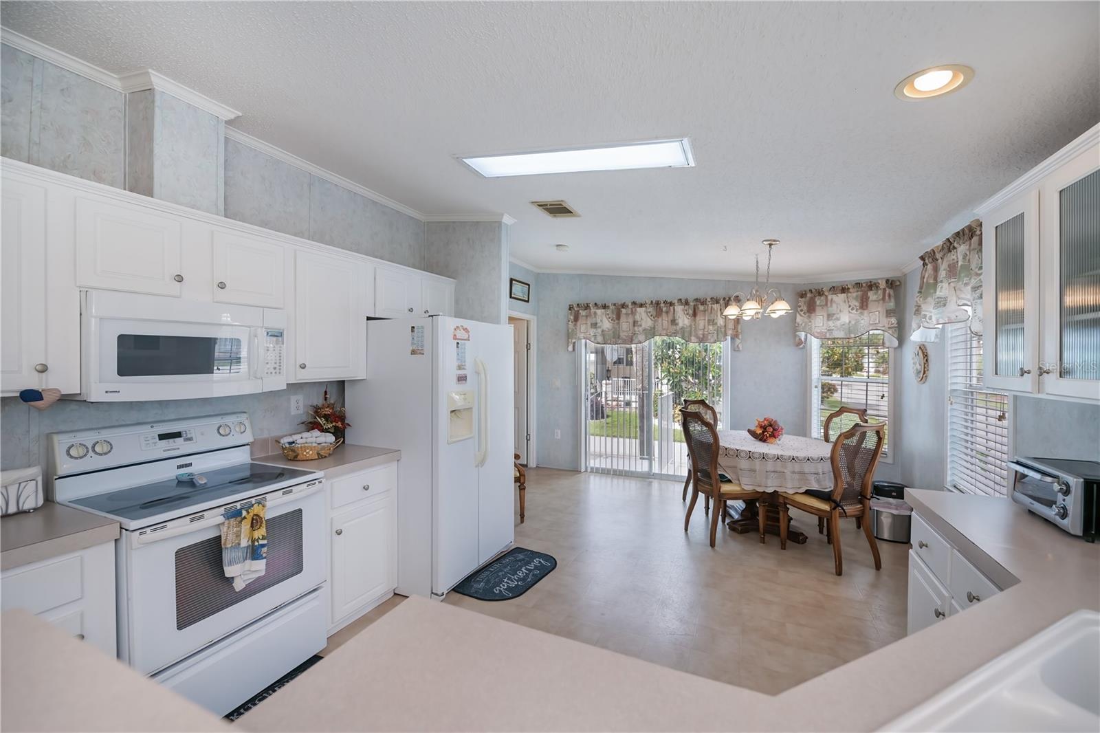 Image 2 of 50 For 2100 Kings Highway 144