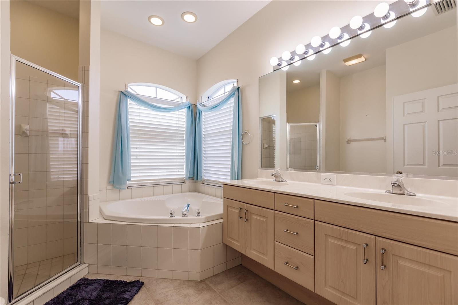 Image 16 of 26 For 2970 Royal Palm Drive