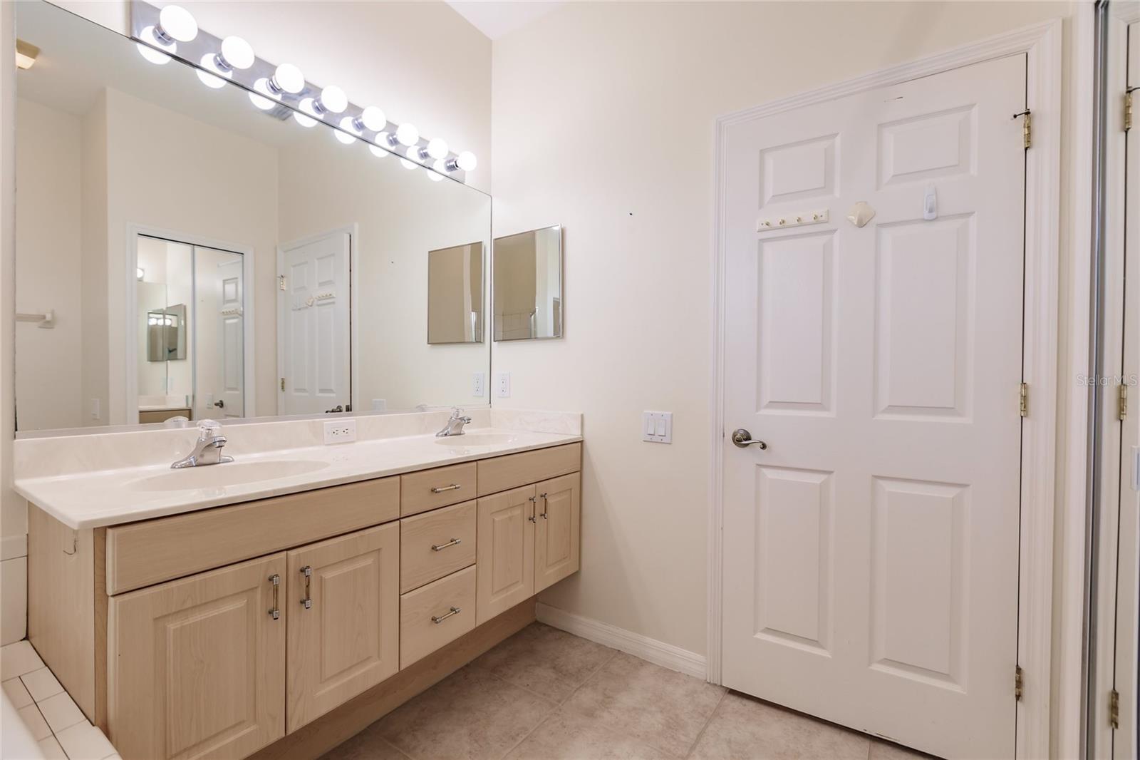 Image 18 of 26 For 2970 Royal Palm Drive