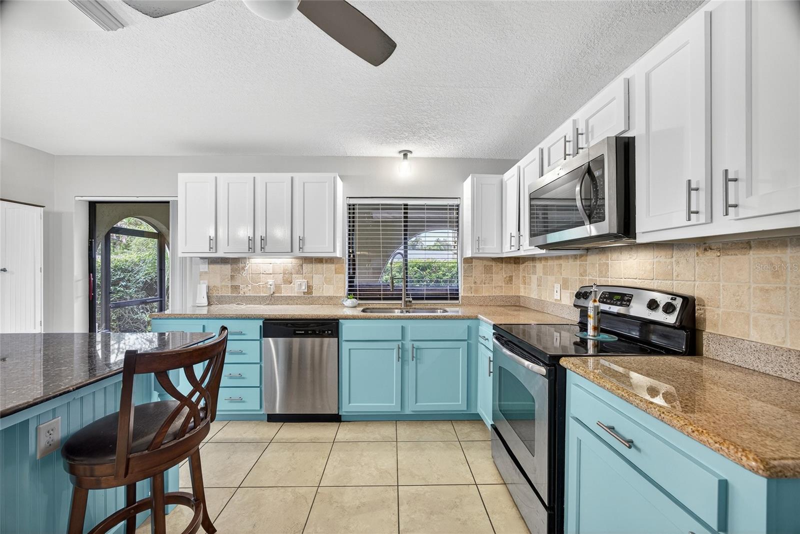 Image 12 of 38 For 4290 Randypaar Street