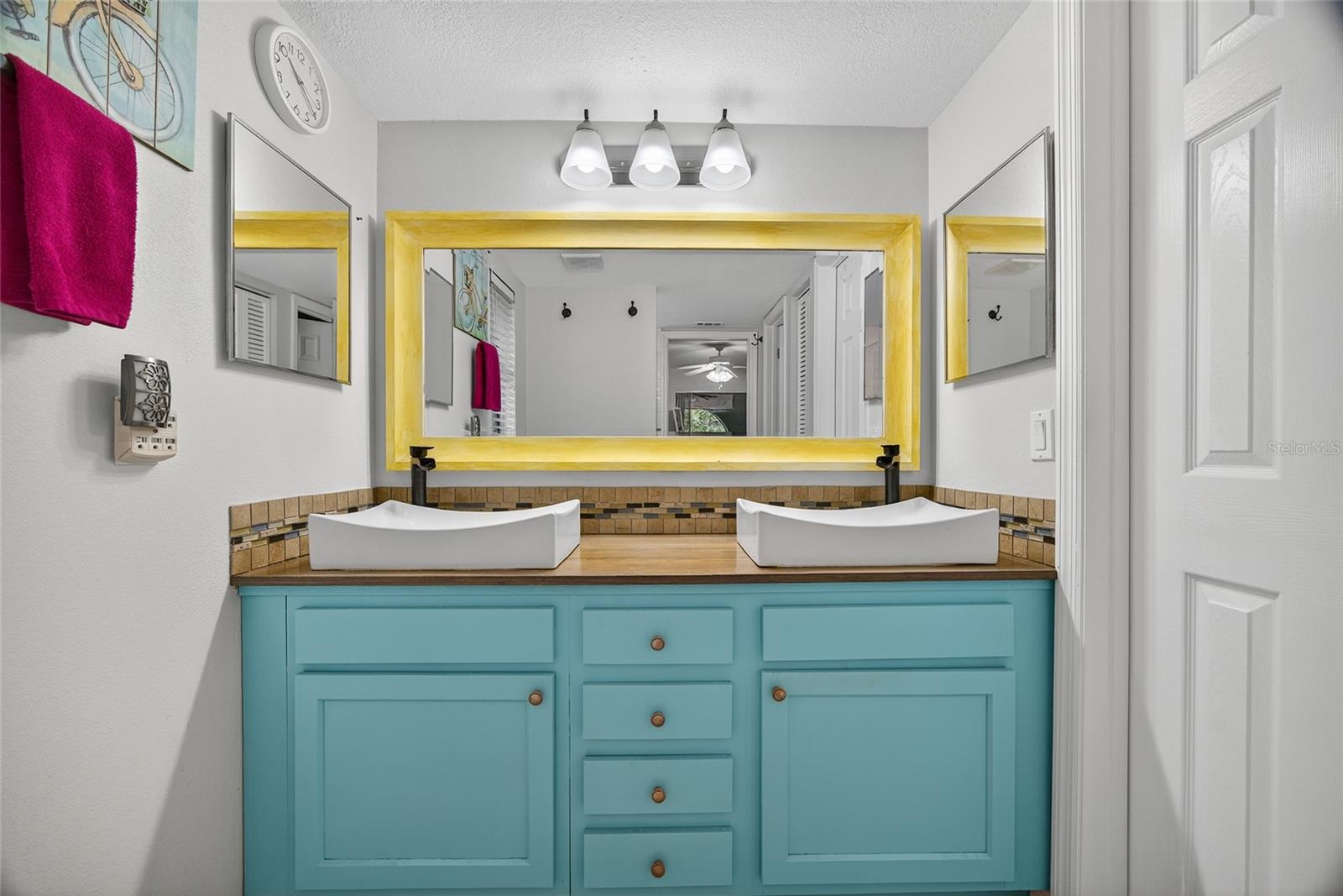 Image 16 of 38 For 4290 Randypaar Street