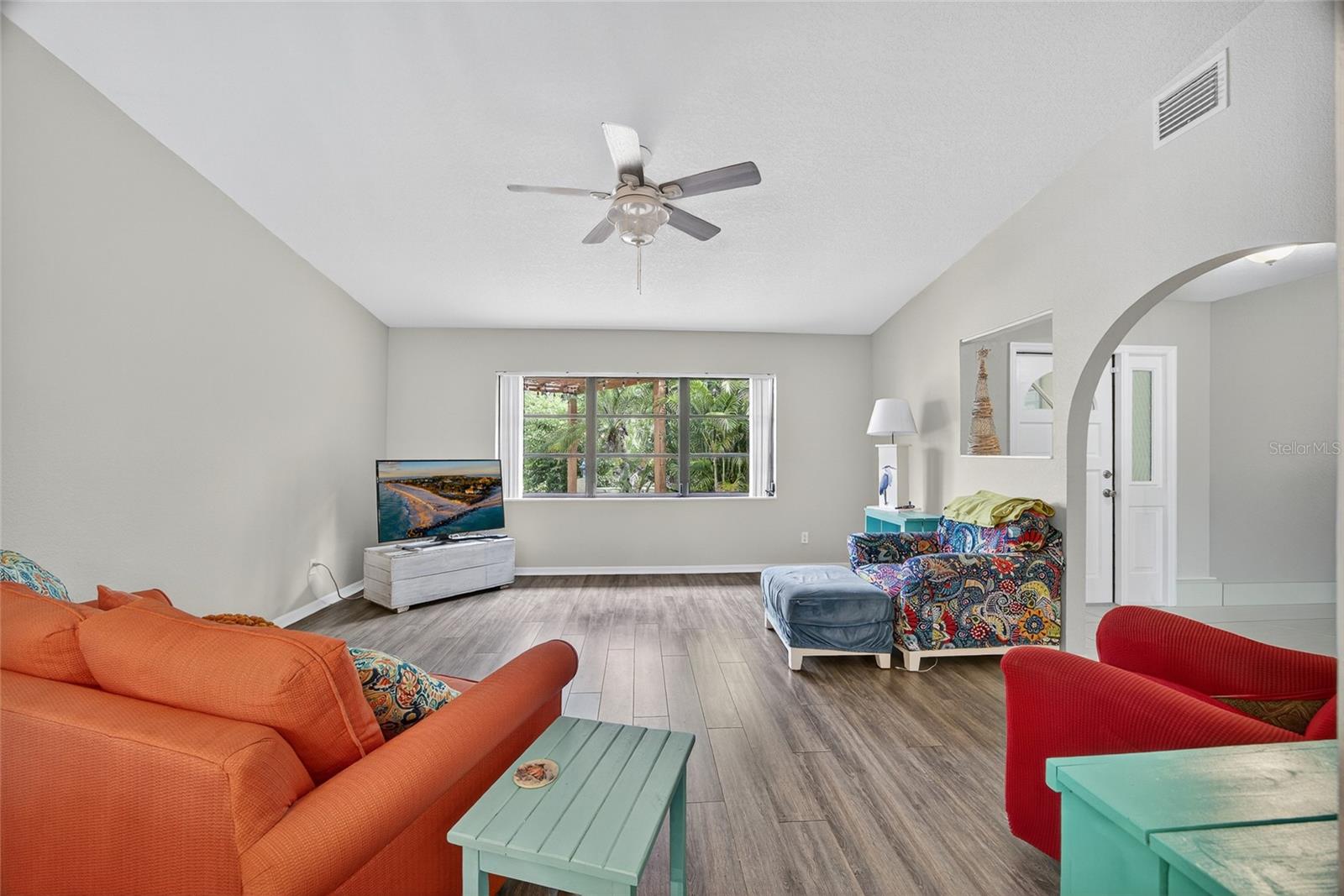 Image 6 of 38 For 4290 Randypaar Street