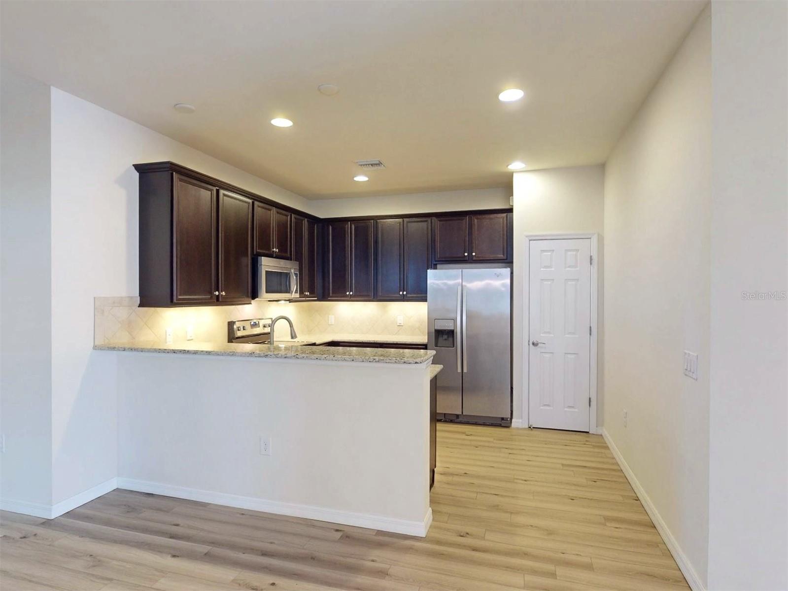 Image 12 of 85 For 2476 Daisy Drive