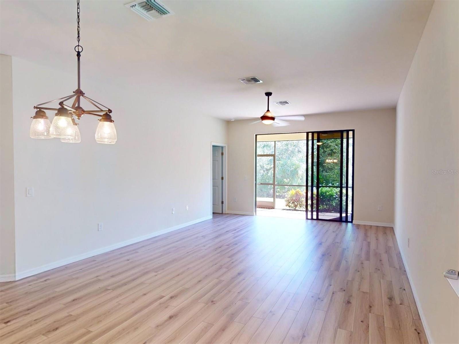 Image 16 of 85 For 2476 Daisy Drive