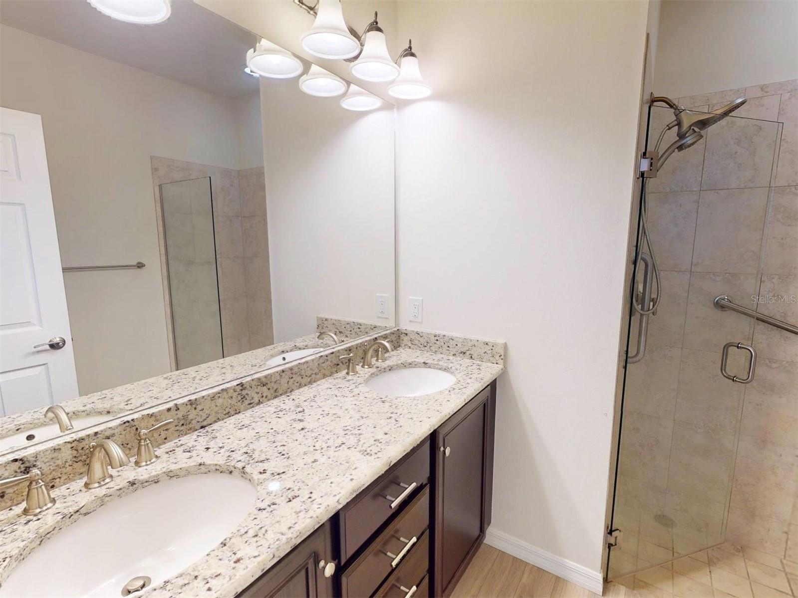 Image 27 of 85 For 2476 Daisy Drive