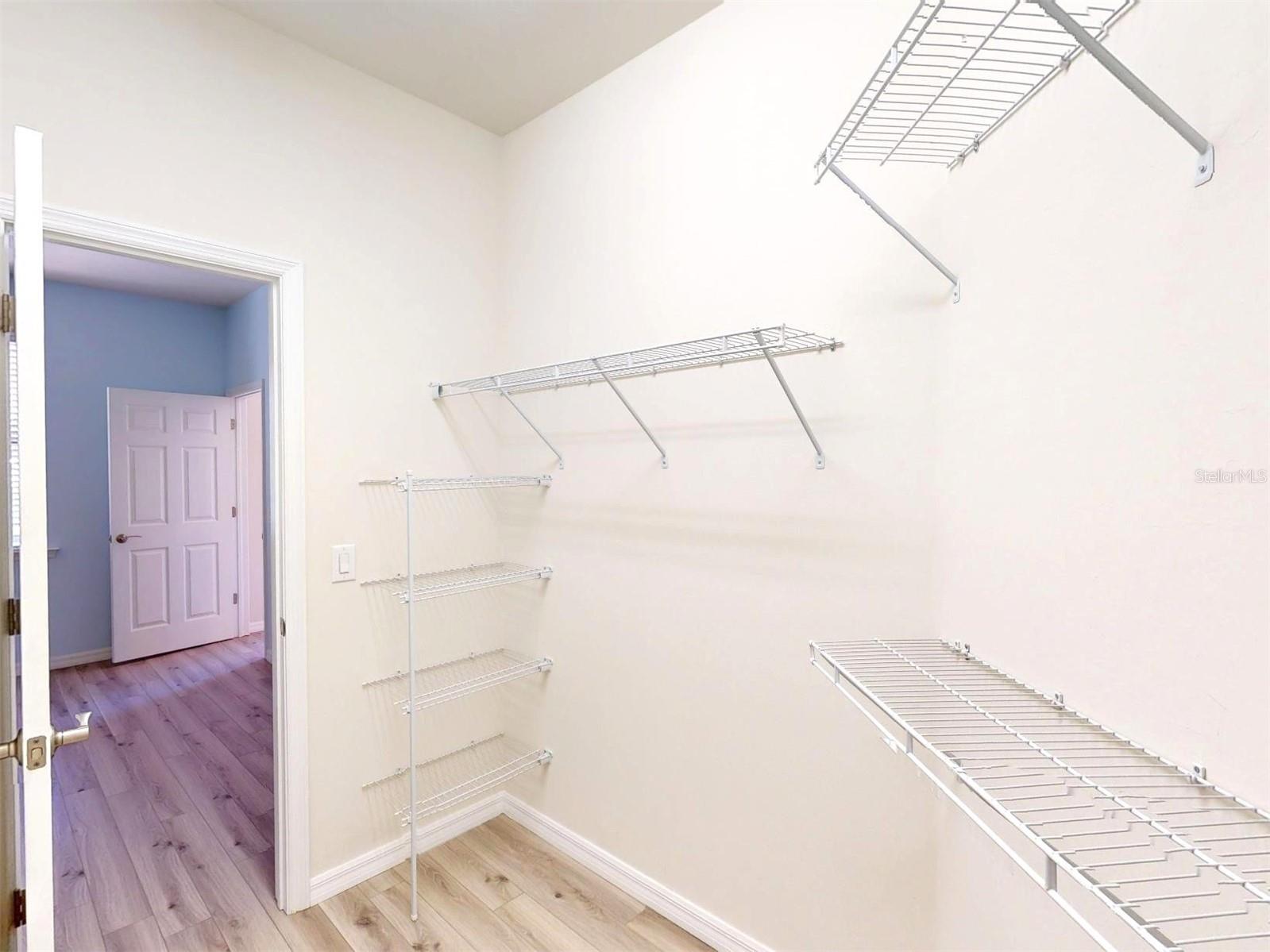 Image 33 of 85 For 2476 Daisy Drive