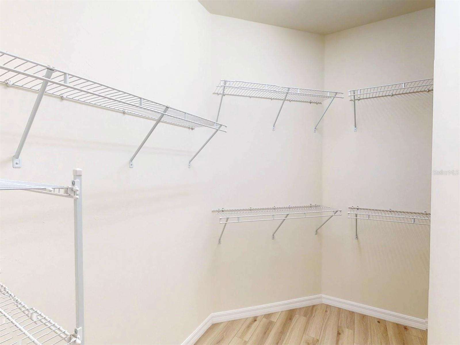 Image 34 of 85 For 2476 Daisy Drive