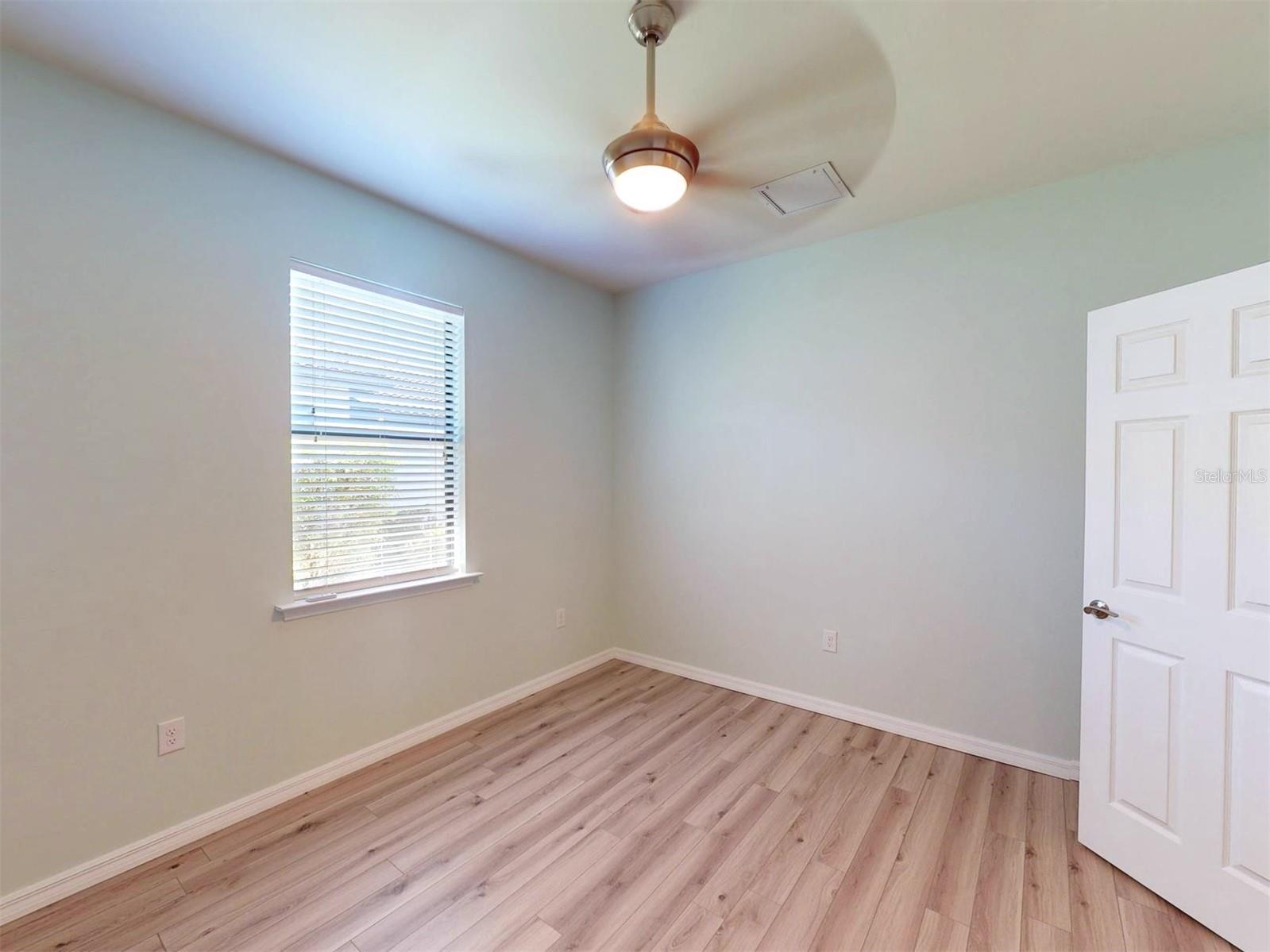 Image 46 of 85 For 2476 Daisy Drive