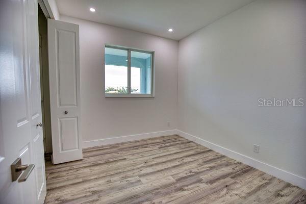 Image 31 of 81 For 17434 Oro Court