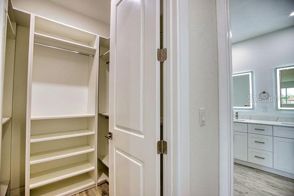 Image 40 of 81 For 17434 Oro Court