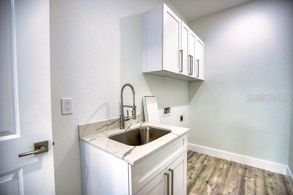 Image 45 of 81 For 17434 Oro Court