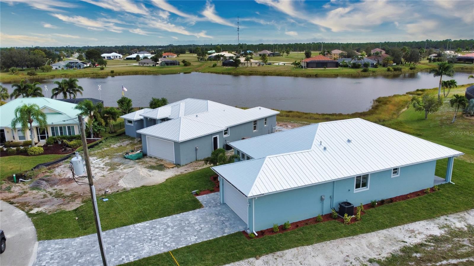 Image 6 of 81 For 17434 Oro Court