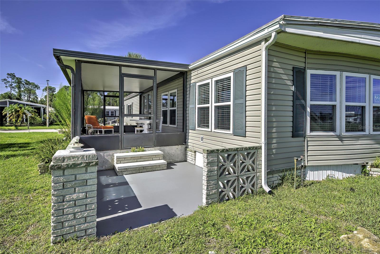 Image 7 of 56 For 2100 Kings Highway 885