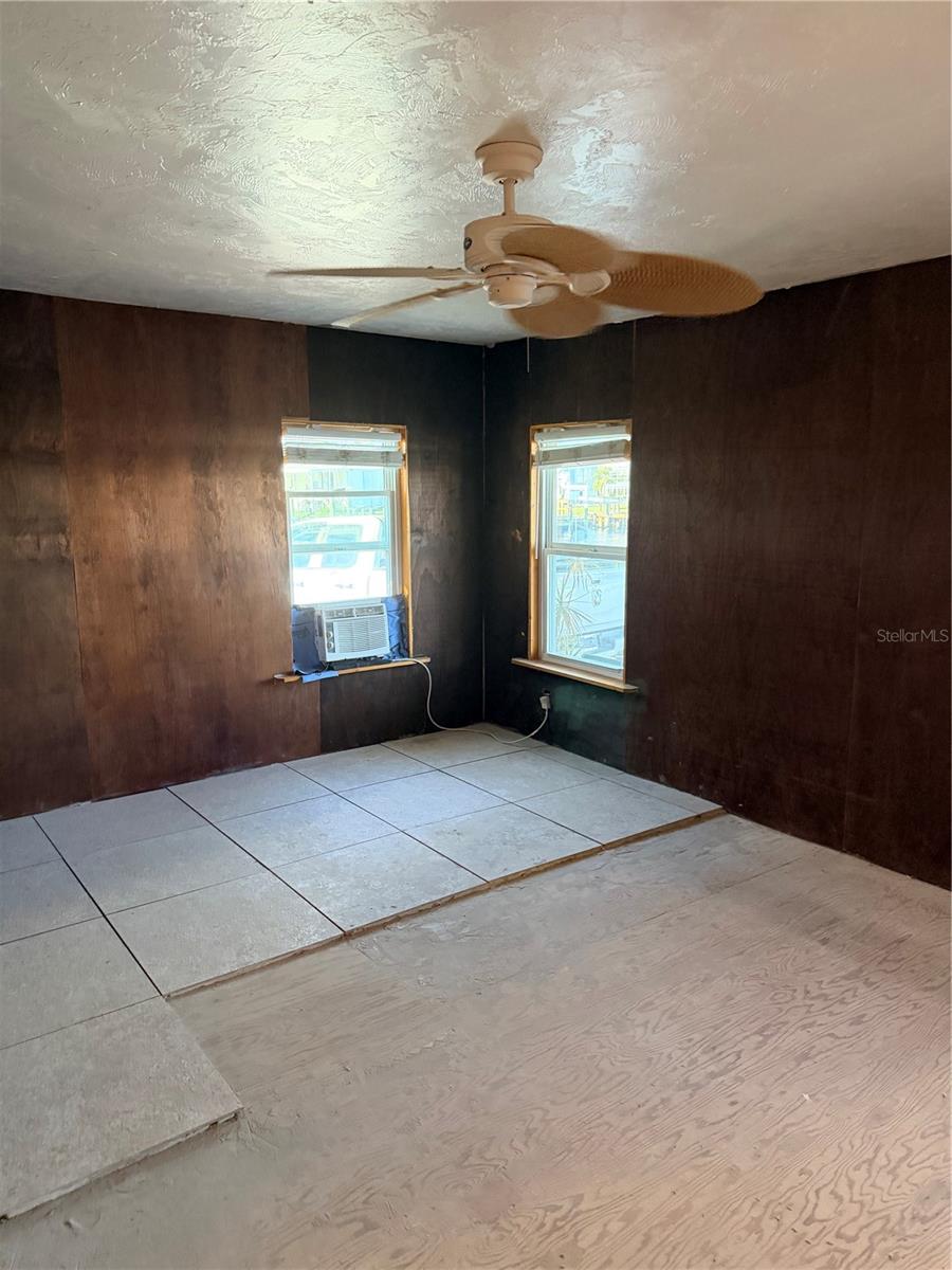Image 22 of 29 For 29498 Shell Creek Court