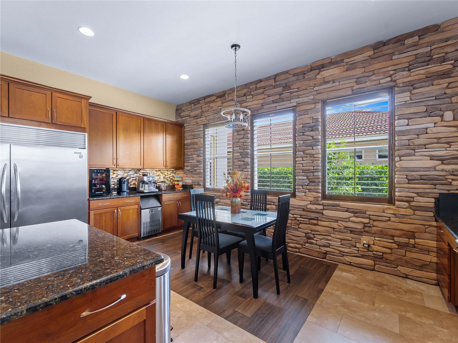 Image 25 of 100 For 24343 Riverfront Drive