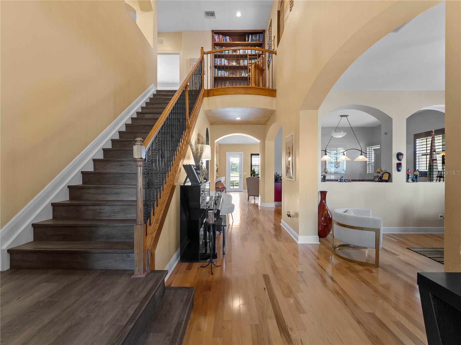 Image 31 of 100 For 24343 Riverfront Drive