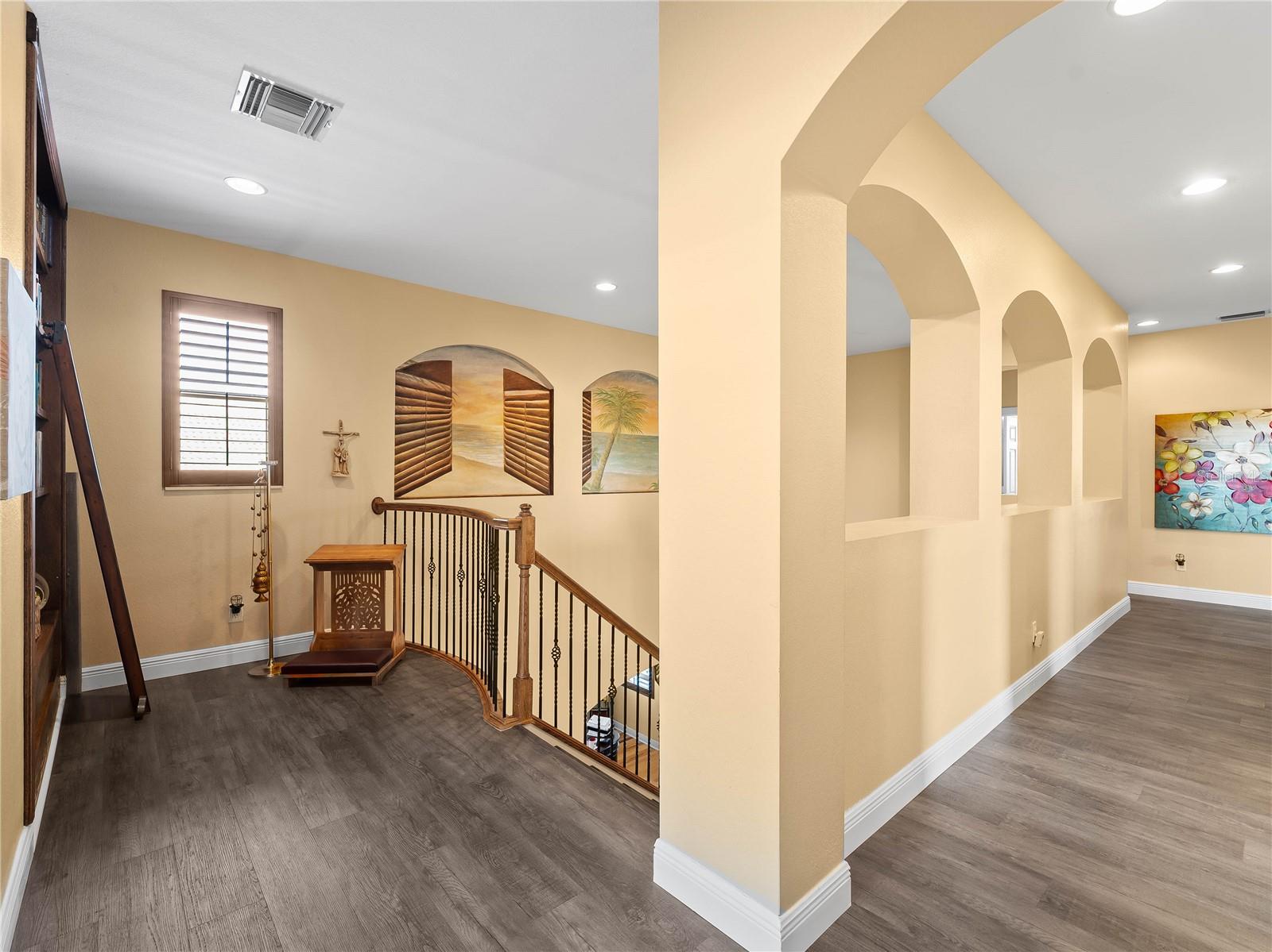 Image 34 of 100 For 24343 Riverfront Drive