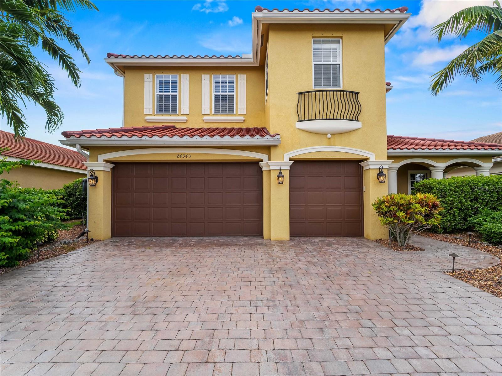 Image 76 of 100 For 24343 Riverfront Drive
