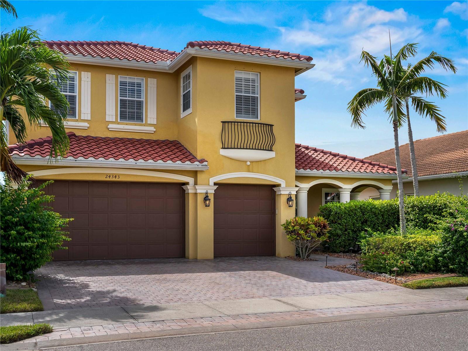 Image 77 of 100 For 24343 Riverfront Drive