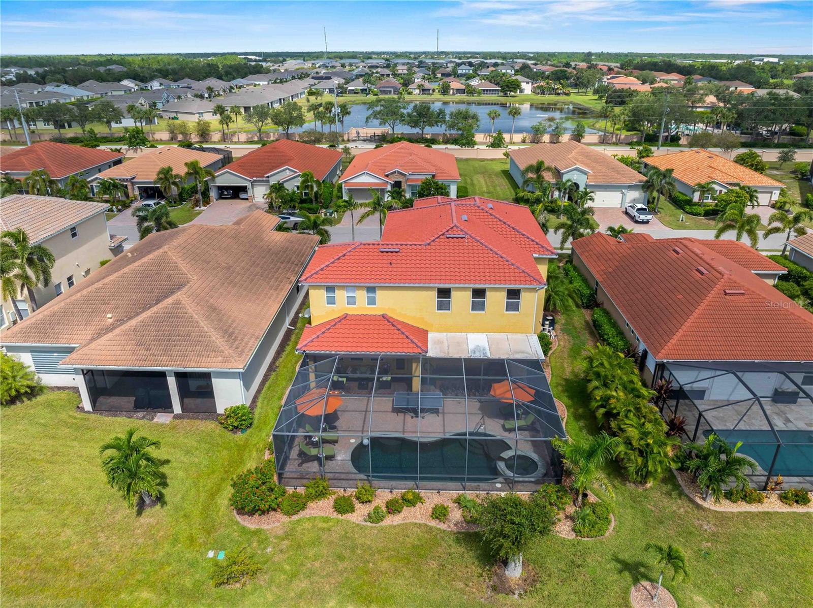 Image 82 of 100 For 24343 Riverfront Drive