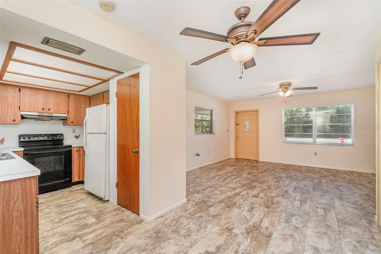 Image 5 of 15 For 918 Magnolia Street