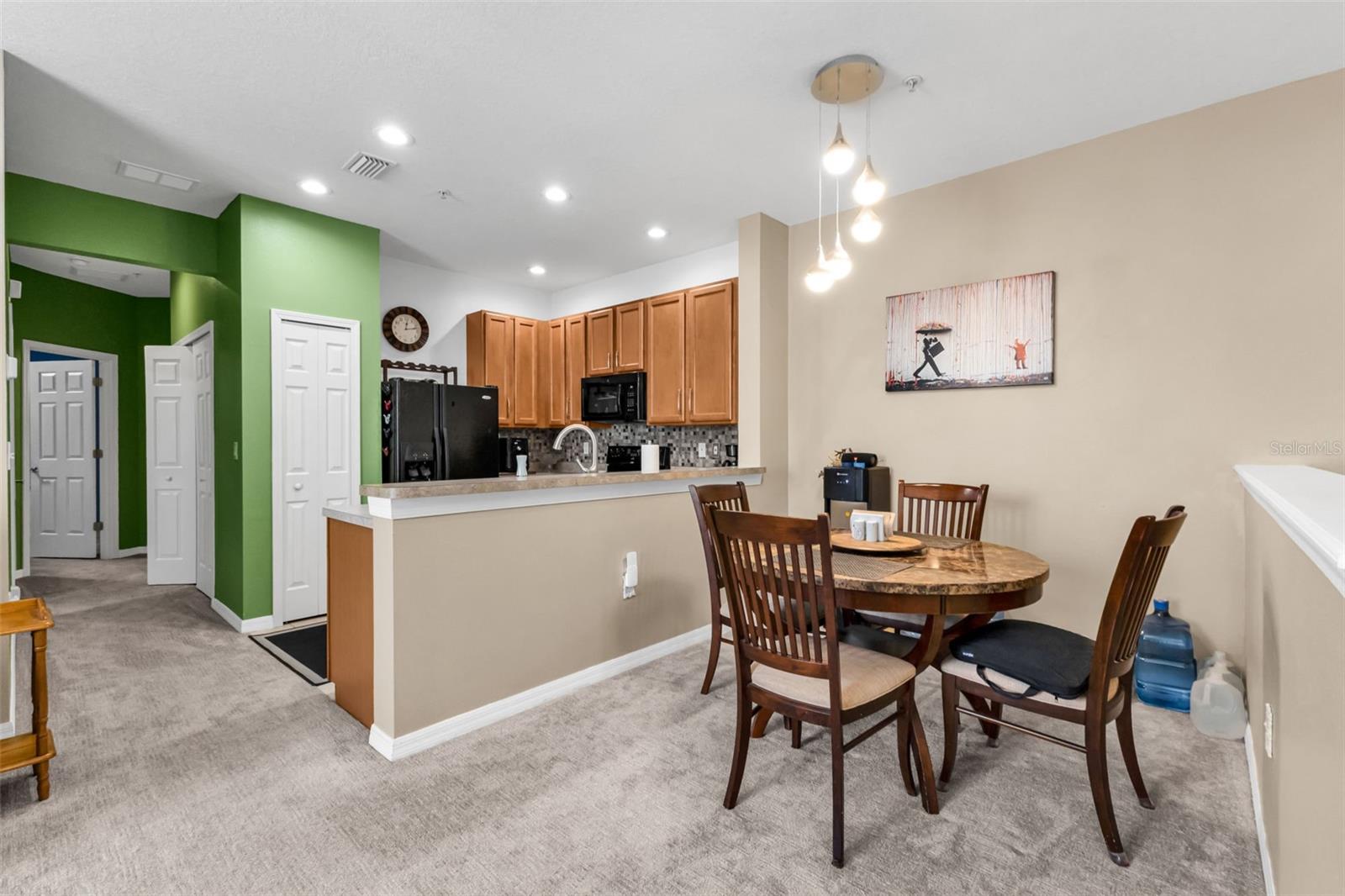 Image 10 of 30 For 3564 Parkridge Circle 30-203